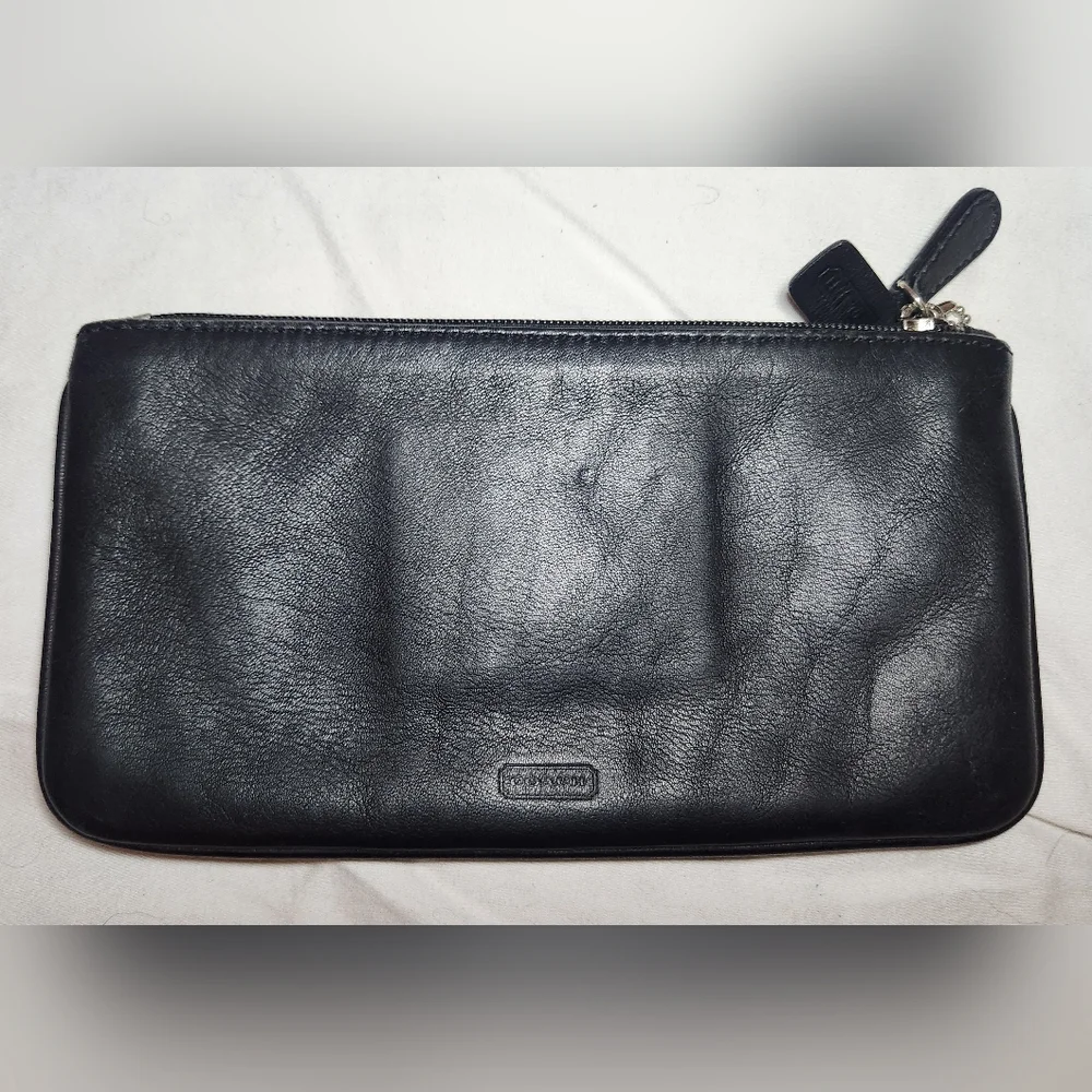 Coach Skinny Case‎ Vintage Black